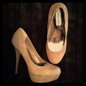 NEW Steve Madden blush platform pumps